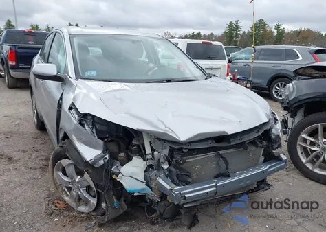 2019 Honda Hr-V Lx z USA, uszkodzony, nr VIN 3CZRU6H31KG711826